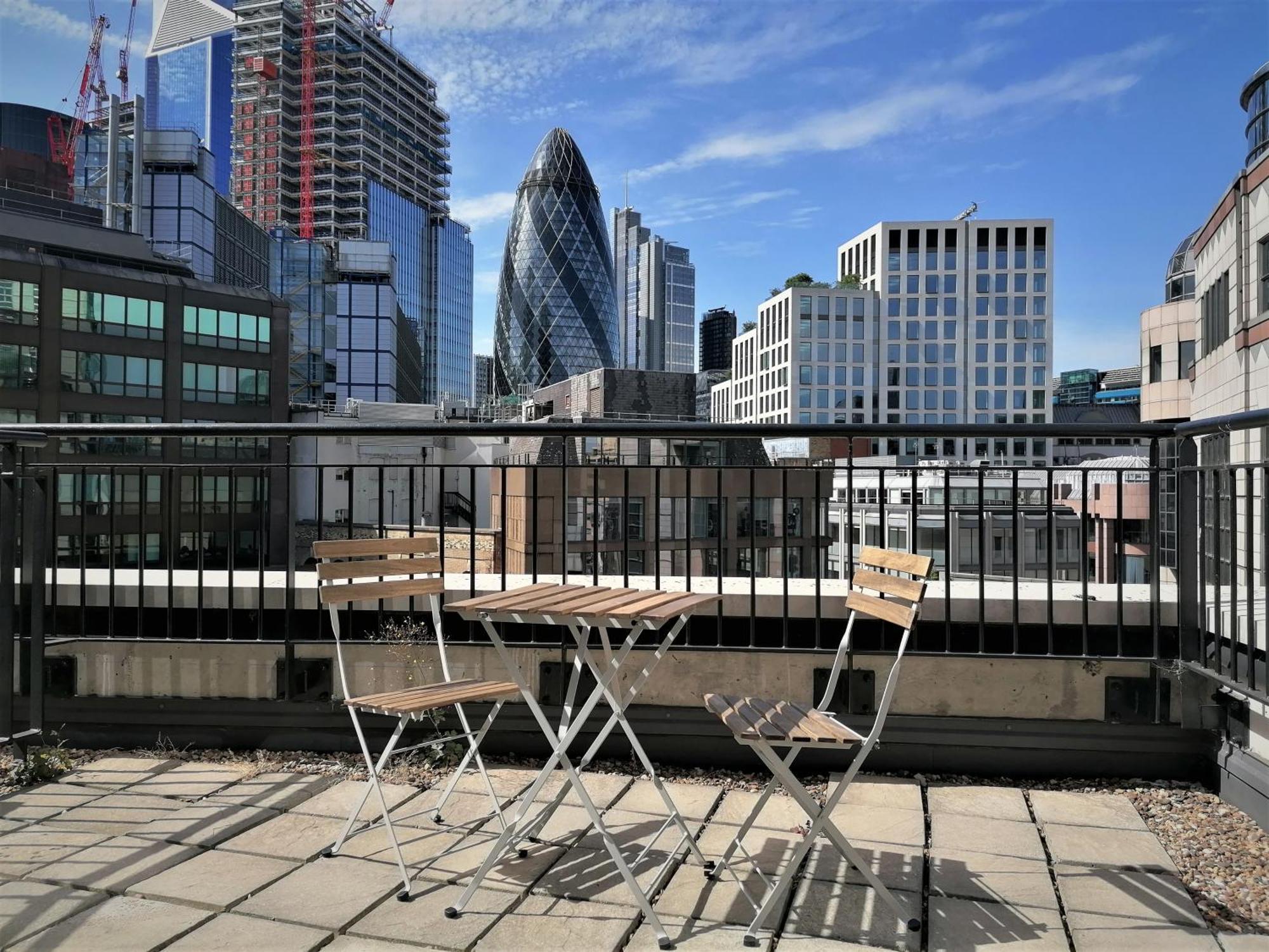 Still Life Tower Hill Executive Londra Esterno foto