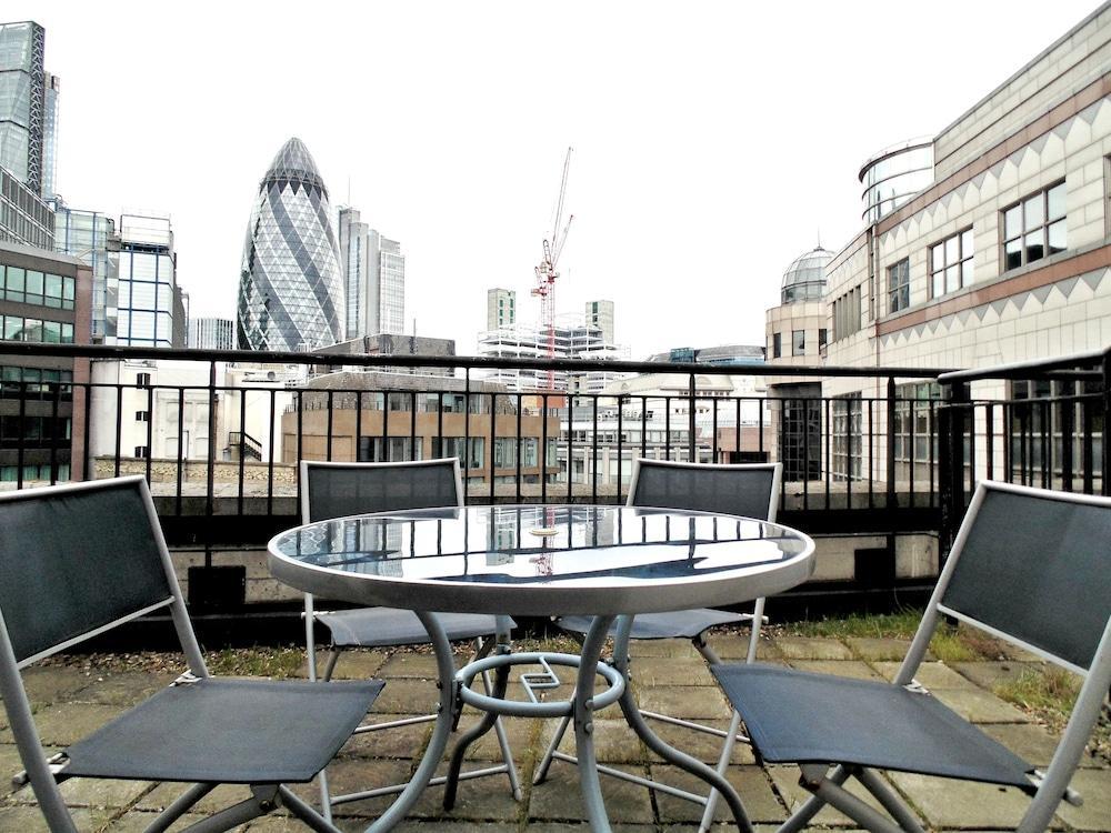 Still Life Tower Hill Executive Londra Esterno foto